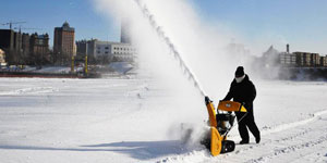 snow blower throwing distance