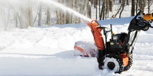 gas snow blower buying guide